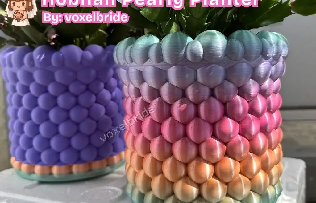 Hobnail bubble-textured planter pot with pearly beads